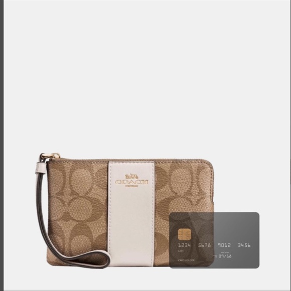 Corner Zip Wristlet In Signature Canvas KHAKICHALK - Picture 14 of 16